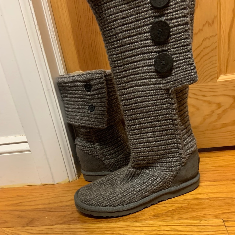 UGG Classic Cardy Gray Boots Size 7